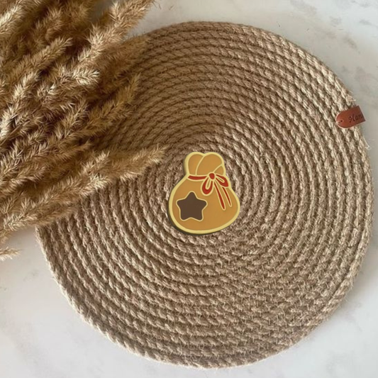 Pin's clochette & feuille